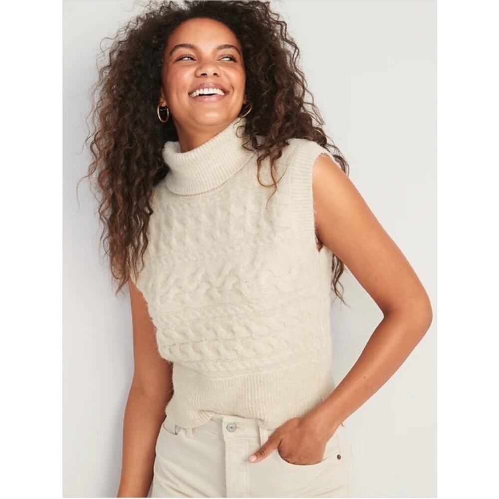 NEW Old Navy Sleeveless Cropped Cozy Plush-Yarn Cable-Knit Turtleneck Sweater L